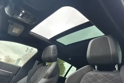 Photo 30 Peugeot 508  SW Hybrid4 360 e-EAT8 Peugeot Sport Engineered