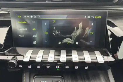 Photo 24 Peugeot 508  SW Hybrid4 360 e-EAT8 Peugeot Sport Engineered