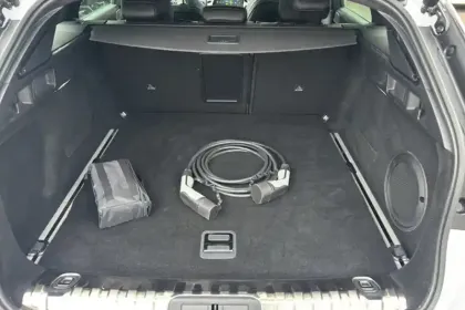 Photo 8 Peugeot 508  SW Hybrid4 360 e-EAT8 Peugeot Sport Engineered