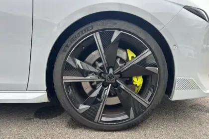 Photo 14 Peugeot 508  SW Hybrid4 360 e-EAT8 Peugeot Sport Engineered