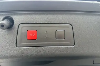 Photo 9 Peugeot 508  SW Hybrid4 360 e-EAT8 Peugeot Sport Engineered