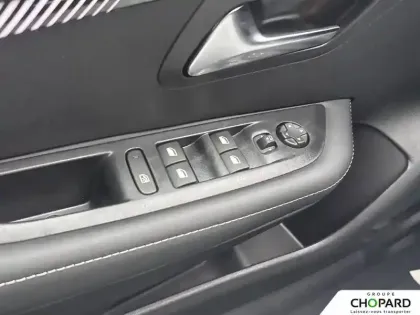 Photo 19 Peugeot 208  Hybrid 110 e-DCS6