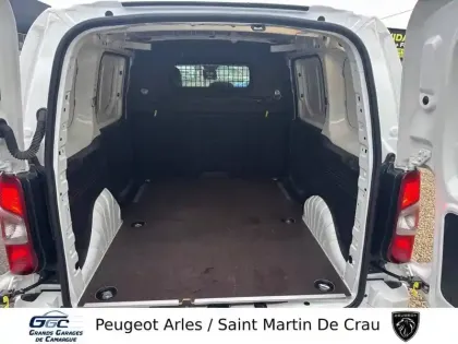 Photo 5 Peugeot Partner  FOURGON STANDARD 1000 KG PURETECH 130 S&S EAT8