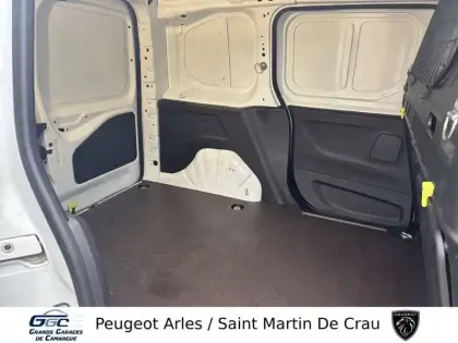 Photo 9 Peugeot Partner  FOURGON STANDARD 1000 KG PURETECH 130 S&S EAT8