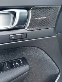 Photo 7 Volvo Xc40  B3 163 ch DCT7