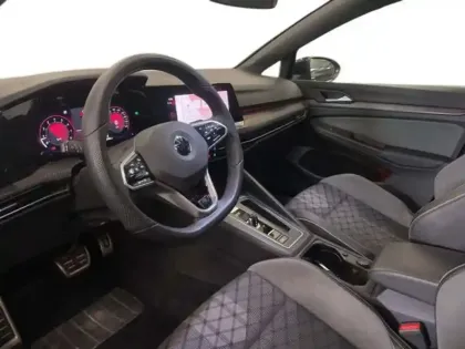 Photo 9 Volkswagen Golf 1.5 eTSI OPF 150 DSG7 R-Line