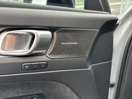 Photo 11 Volvo Xc40  B3 163ch Plus DCT 7