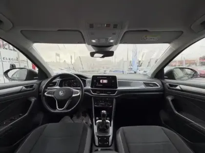 Photo 14 Volkswagen T-roc  1.5 TSI EVO 150ch Style