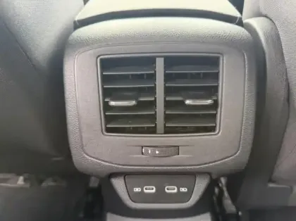 Photo 7 Volkswagen T-roc  1.5 TSI EVO 150ch Style