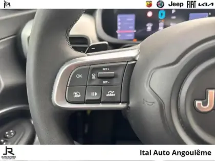 Photo 11 Jeep Avenger  1.2 Turbo T3 100ch MHEV Altitude BVR6 eHybrid