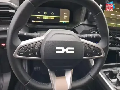 Photo 11 Dacia Bigster  1.8 hybrid 155ch Journey