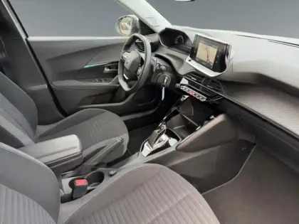 Photo 44 Peugeot 2008  1.2 PureTech 130ch S&S Style EAT8