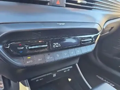 Photo 13 Hyundai Bayon  1.0 T-GDi 100ch Hybrid 48V Executive DCT-7