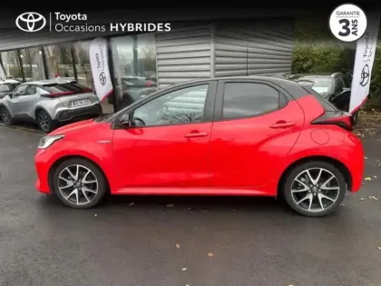 Photo 2 Toyota Yaris  116h Première 5p
