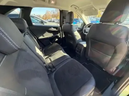 Photo 10 Ford Kuga  2.5 Duratec 180ch Hybrid FlexiFuel ST-Line Powershift