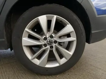 Photo 8 Volkswagen Taigo  1.0 TSI 116ch VW Edition DSG7