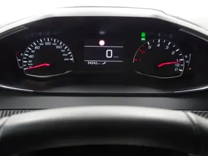 Photo 8 Peugeot 208  1.5 BlueHDi 100ch S&S Allure Pack