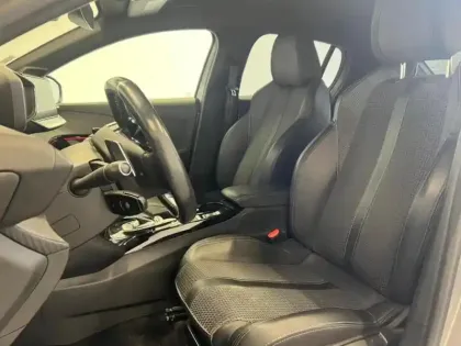 Photo 8 Peugeot 208  1.2 PureTech 100ch S&S GT EAT8