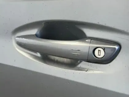 Photo 6 Peugeot 208  1.2 PureTech 100ch S&S GT EAT8