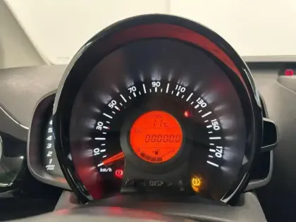 Photo 8 Peugeot 108  VTi 72 Top! Collection S&S 5p