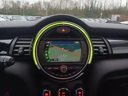 Photo 10 Mini Mini  Cooper 136ch  Edition Greenwich