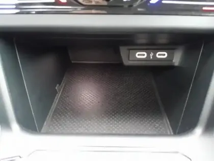 Photo 14 Volkswagen Polo  1.0 TSI 95ch R-Line