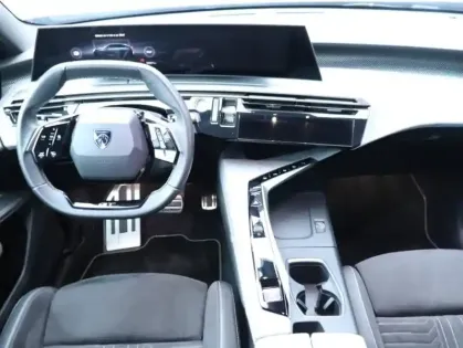 Photo 7 Peugeot 3008  1.2 Hybrid 145ch GT e-DCS6