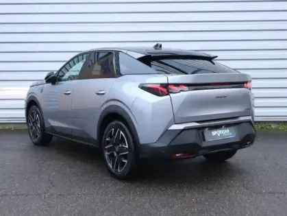 Photo 6 Peugeot 3008  1.2 Hybrid 145ch GT e-DCS6