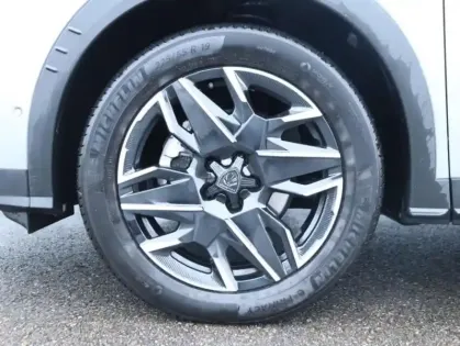 Photo 10 Peugeot 3008  1.2 Hybrid 145ch GT e-DCS6