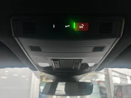 Photo 13 Volkswagen T-roc  1.5 TSI Evo2 150ch R-Line Edition DSG7