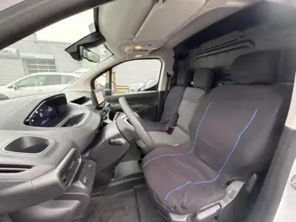 Photo 9 Peugeot Partner  XL Diesel 130ch Pack Premium Connect