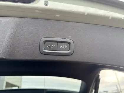 Photo 12 Volvo Xc40  B3 163ch Plus DCT 7