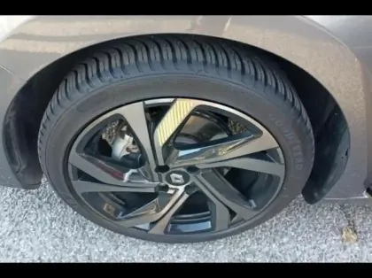 Photo 12 Renault Clio  1.6 E-Tech hybride 145ch Engineered