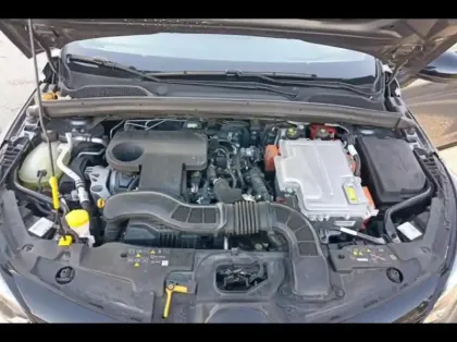 Photo 14 Renault Clio  1.6 E-Tech hybride 145ch Engineered