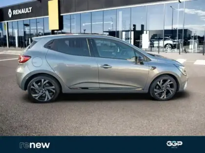 Photo 6 Renault Clio  1.6 E-Tech hybride 145ch Engineered