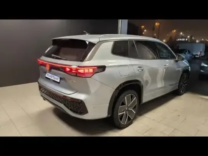 Photo 4 Volkswagen Tayron  1.5 eTSI 150ch R-Line Edition DSG7 7 places