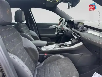 Photo 4 Alfa Romeo Tonale  1.5 Ibrida 160ch Intensa TCT