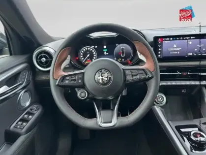 Photo 11 Alfa Romeo Tonale  1.5 Ibrida 160ch Intensa TCT