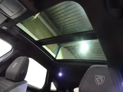 Photo 11 Peugeot 3008  1.2 Hybrid 136ch GT e-DCS6