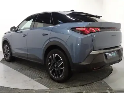 Photo 4 Peugeot 3008  1.2 Hybrid 136ch GT e-DCS6