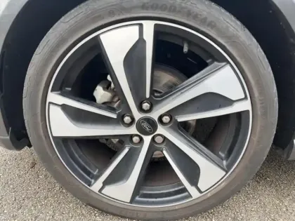 Photo 8 Ford Puma  1.0 EcoBoost 125ch mHEV ST-Line Vignale 6cv