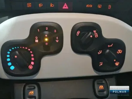 Photo 14 Fiat Panda  Pandina 1.0 65ch BSG S&S Cross