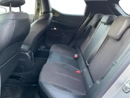 Photo 11 DS DS 3  1.5 BlueHDi 130ch Edition ETOILE Automatique