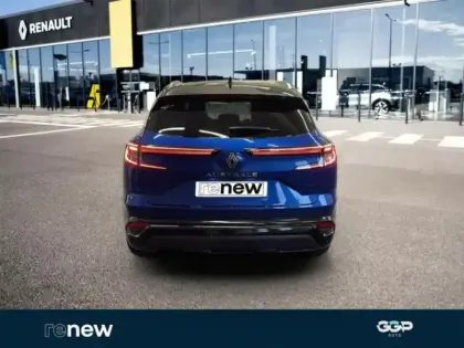 Photo 4 Renault Austral  1.2 E-Tech full hybrid 200ch Iconic- 24