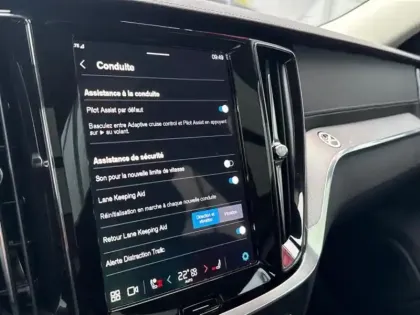 Photo 13 Volvo V60  B4 197ch Ultra Style Dark DCT 7