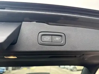 Photo 9 Volvo V60  B4 197ch Ultra Style Dark DCT 7