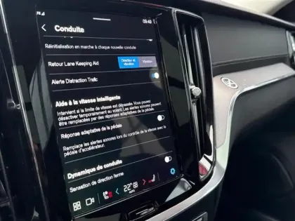 Photo 14 Volvo V60  B4 197ch Ultra Style Dark DCT 7