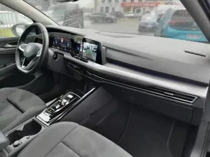 Photo 14 Volkswagen Golf  1.5 eTSI OPF 150ch Style DSG7