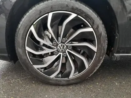 Photo 9 Volkswagen Golf  1.5 eTSI OPF 150ch Style DSG7