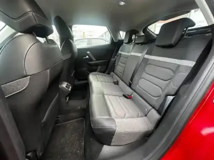 Photo 12 Citroën C4  PureTech 130ch S&S Shine EAT8